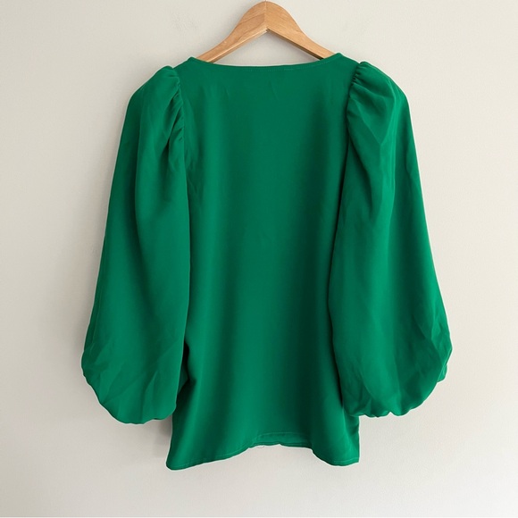 Trina Turk Vibrant Green Balloon Sleeves V-Neck Blouse Medium - Picture 2 of 10